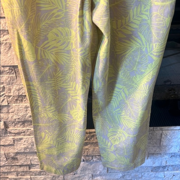 Calvin Klein Relaxed fit drawstring waist pants leaves pattern size Medium - Picture 11 of 13